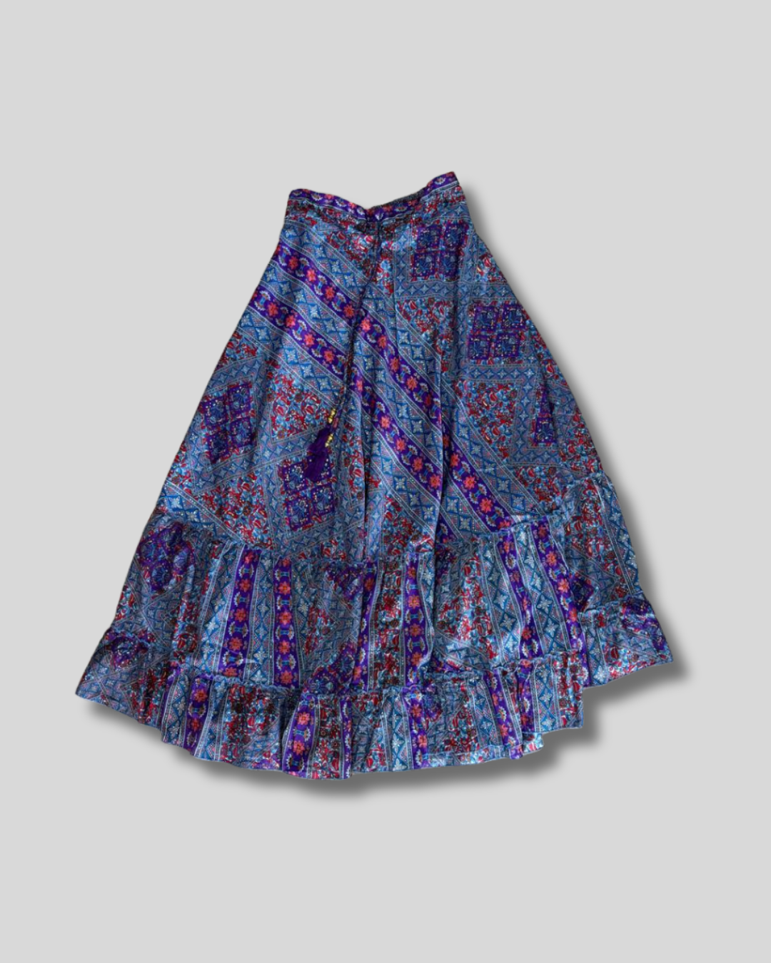 Falda larga con tonos azules
