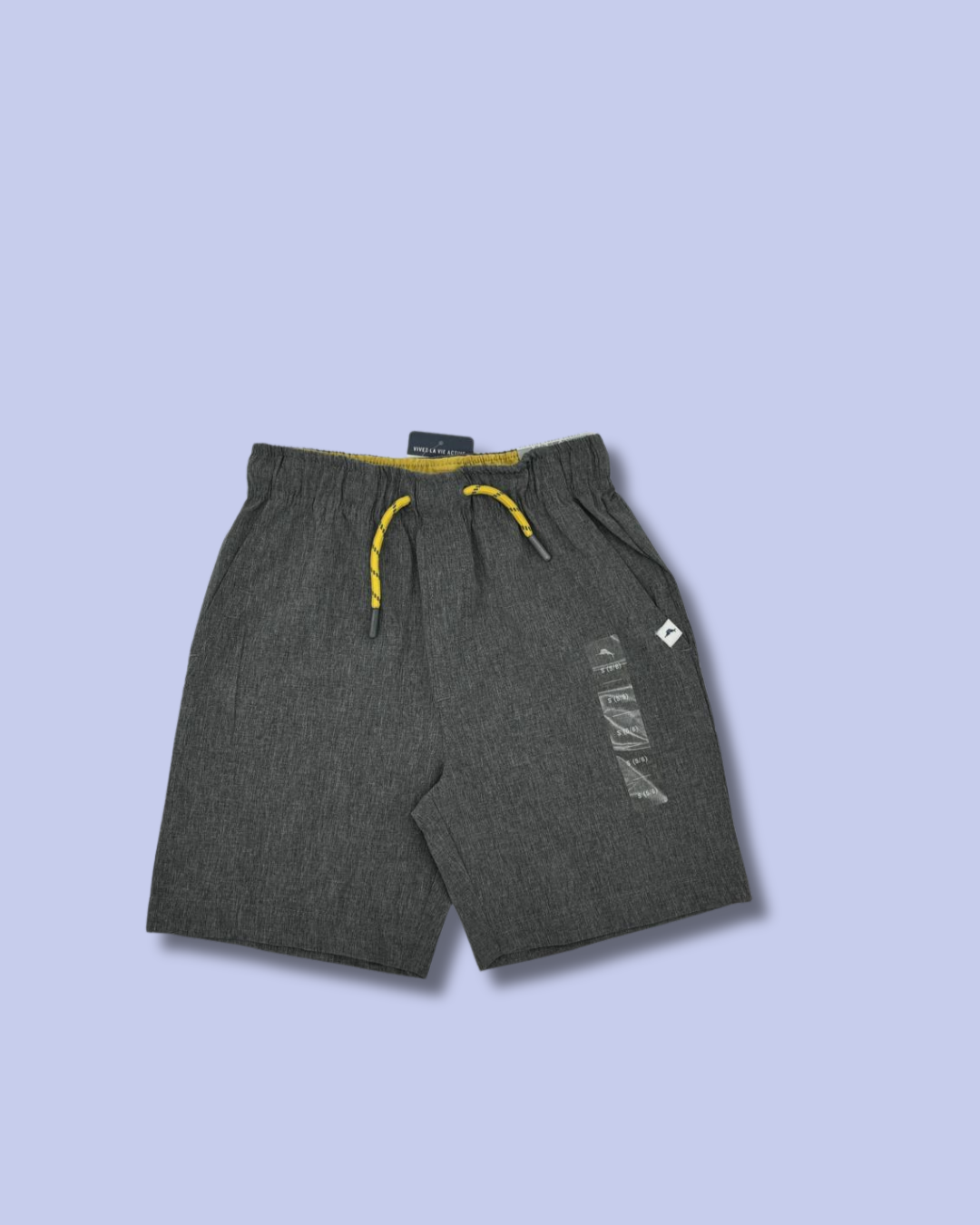 Short gris con cordón amarillo