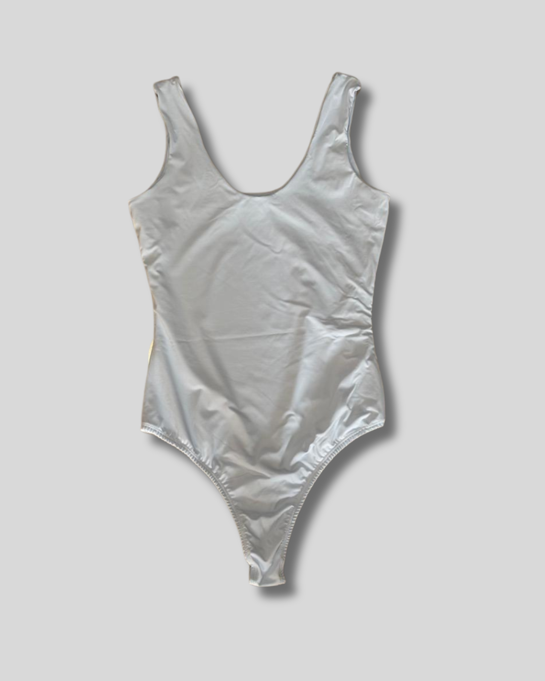 Body Noha cuello redondo azul cielo