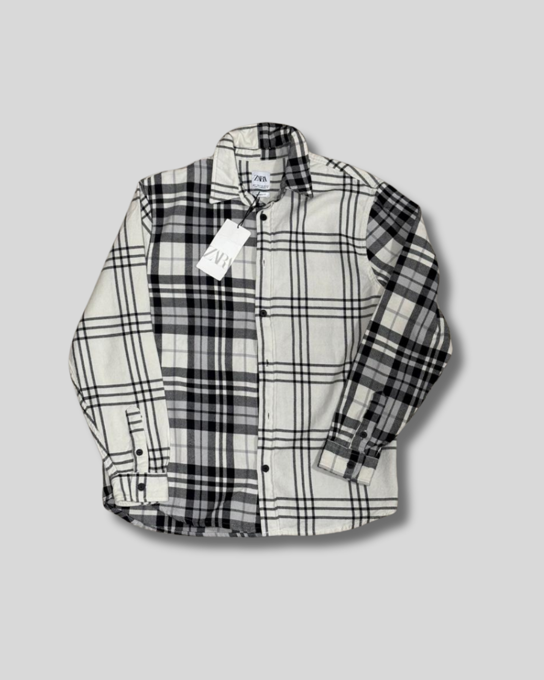 Camisa de cuadros negros Zara
