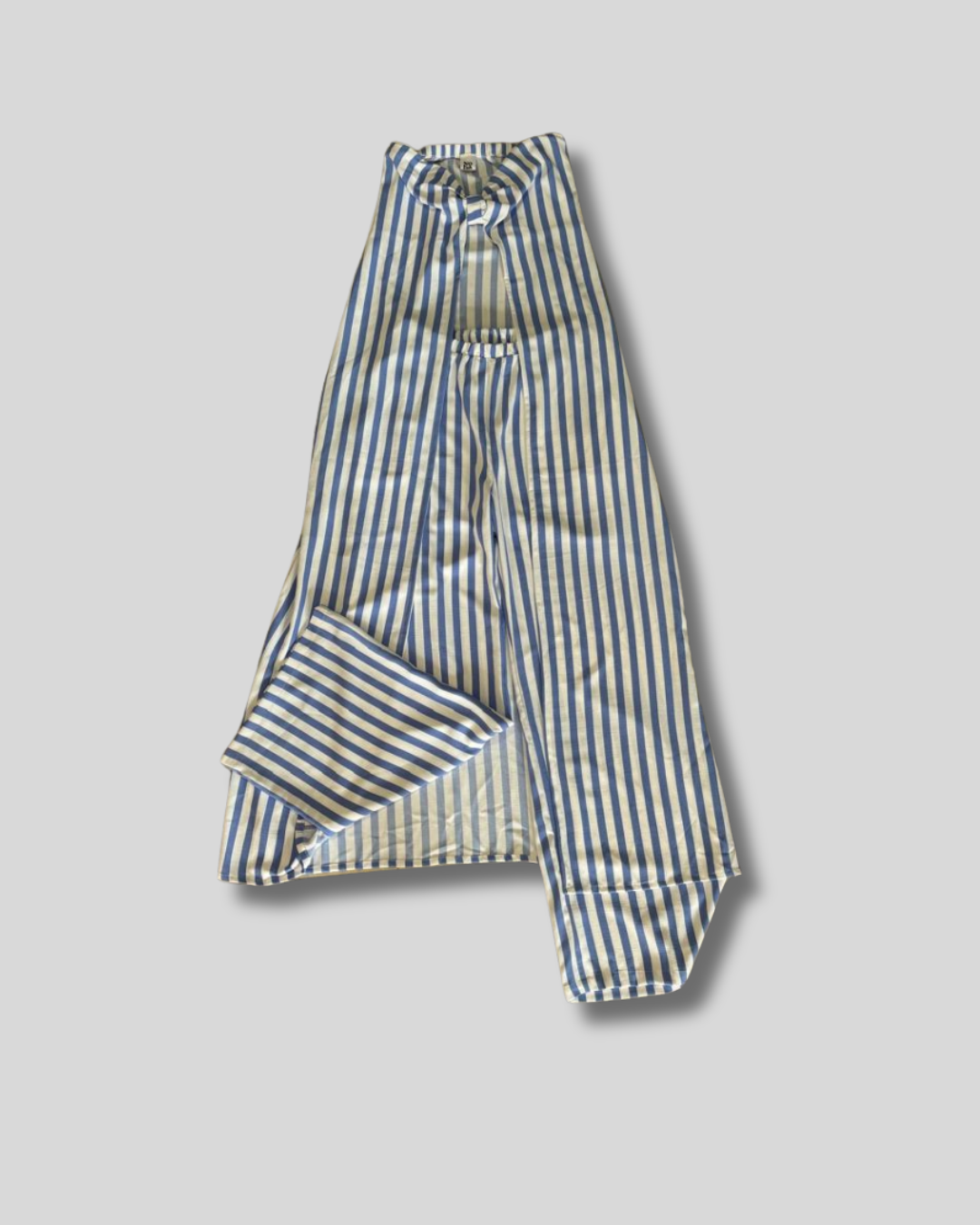 Conjunto de pantalón y camisón abierto de rayas