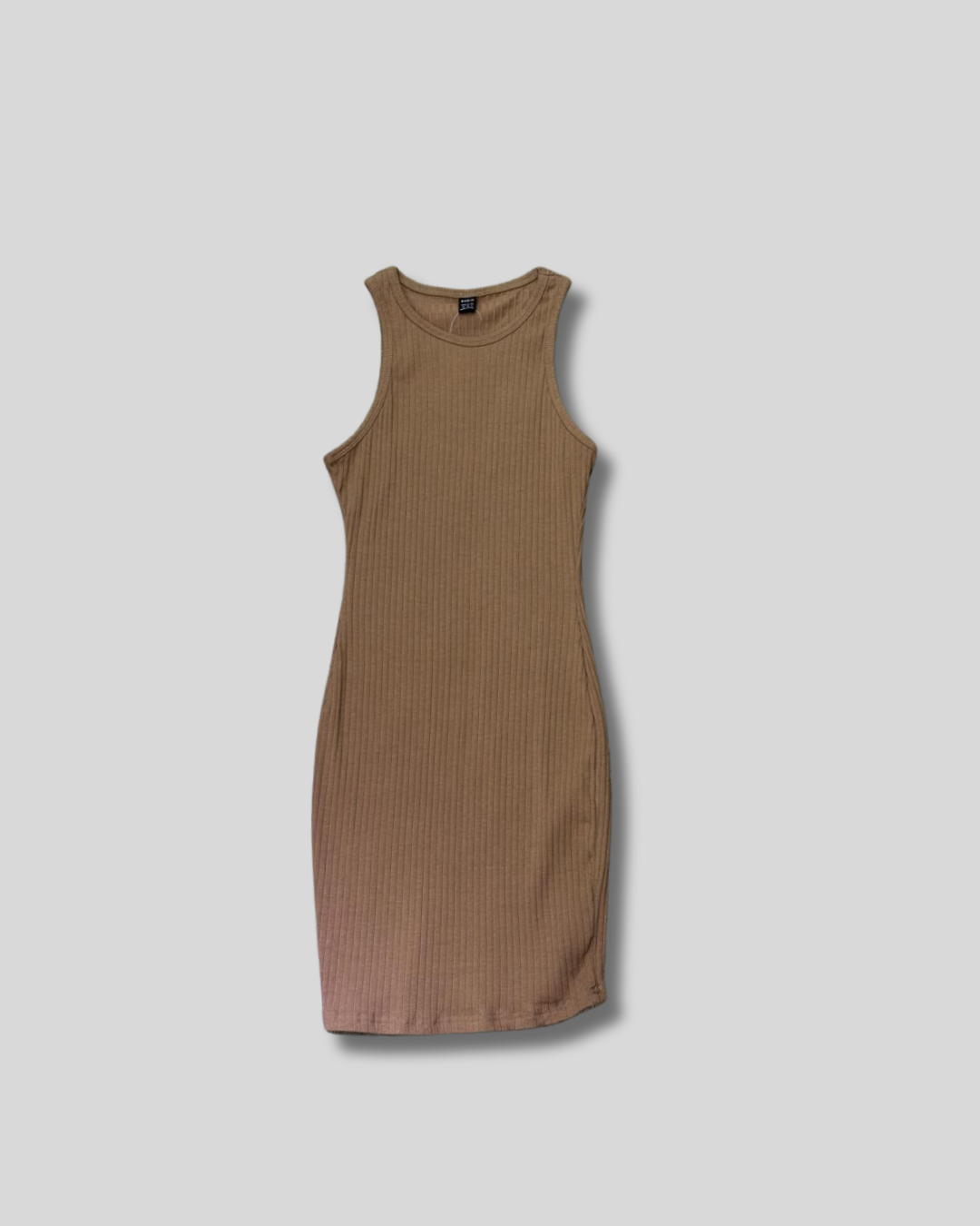 Vestido corto pegado