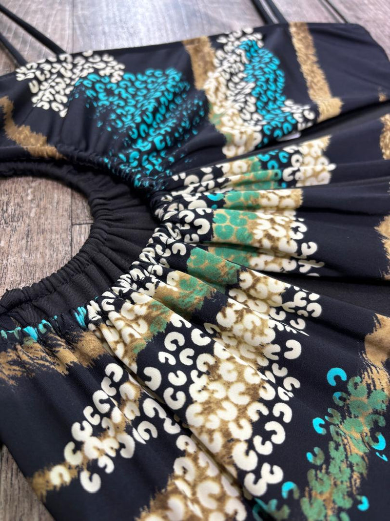 Traje de Baño Entero negro con diseño laterales